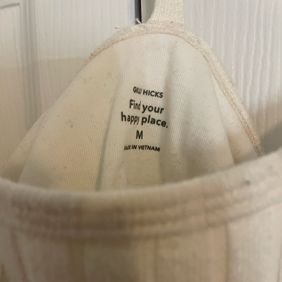 Holiseter size M tank top - Picture 2 of 2